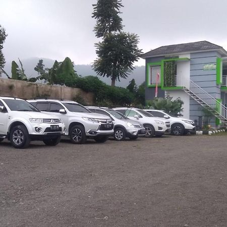 Maulana Hills Syariah Hotel Lembang Exteriör bild