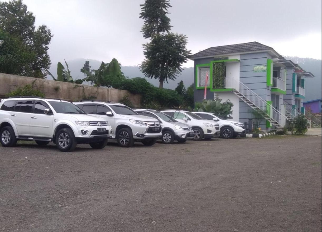 Maulana Hills Syariah Hotel Lembang Exteriör bild